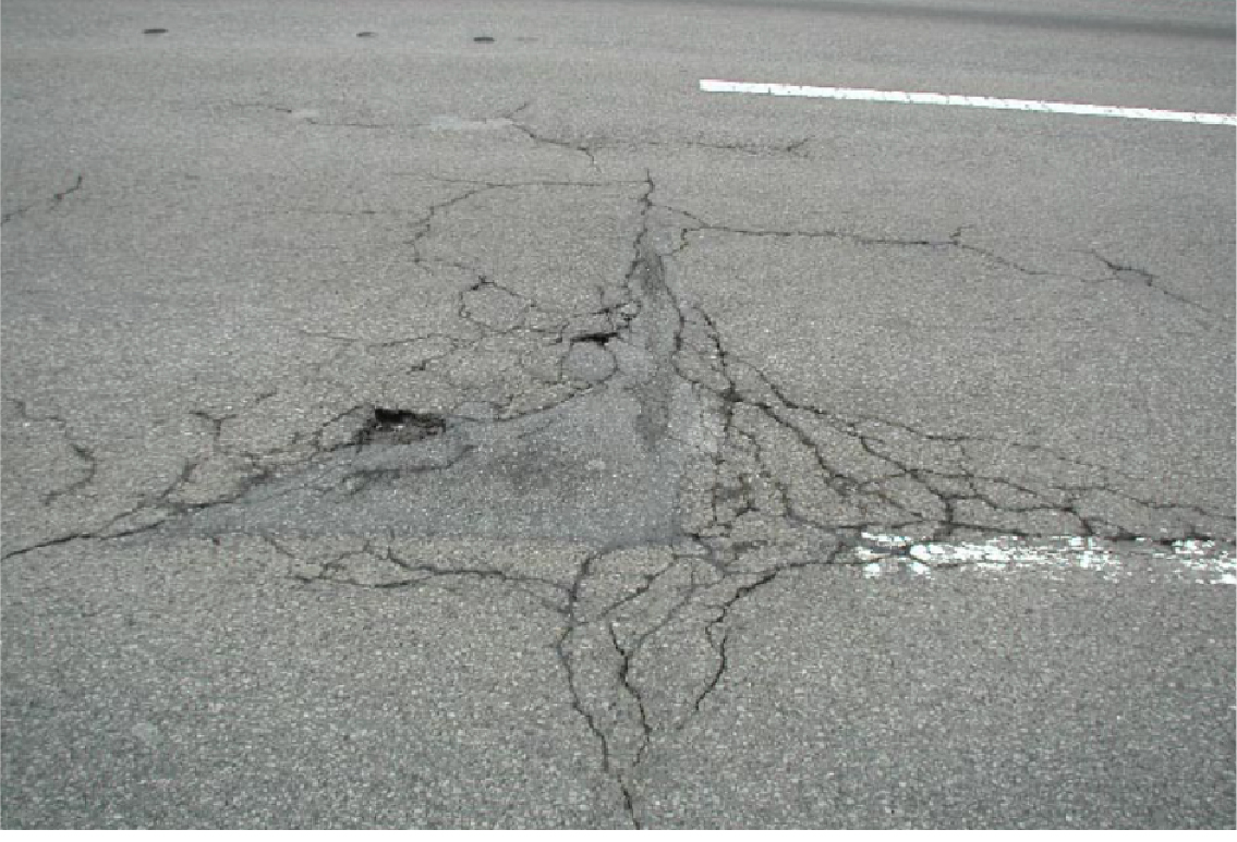 RC床版上の舗装面のひび割れ