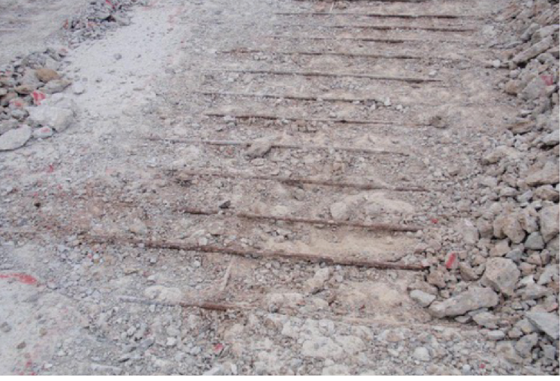 RC床版上面の土砂化状況